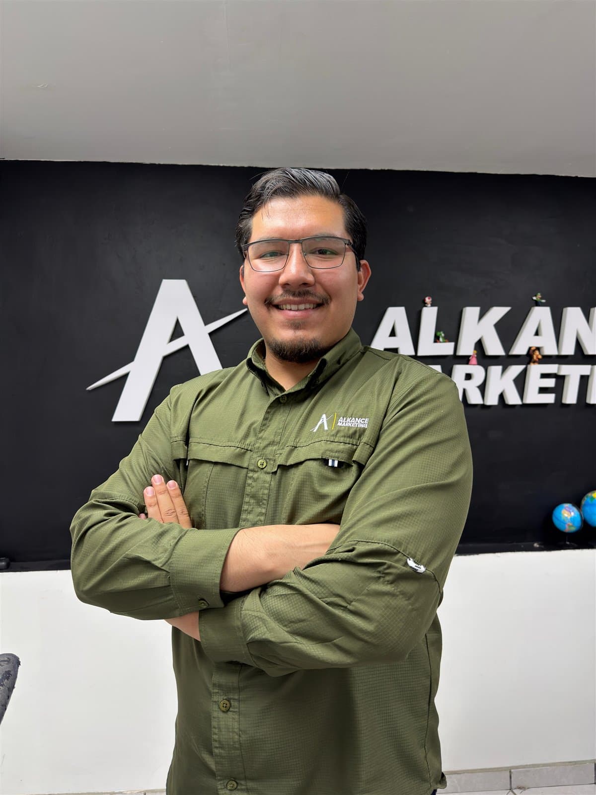 Emmanuel González — Fundador de Alkance Academy
